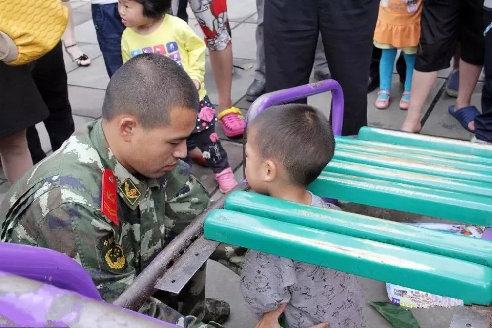 1561373608879440.jpg 户外家具十.jpg